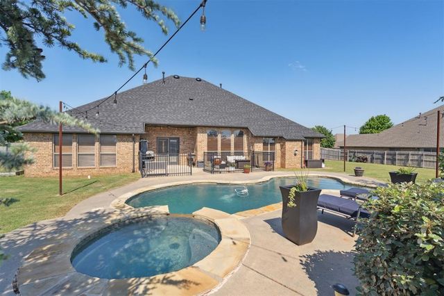 11800 Pamalos Trail, Oklahoma City, OK 73173