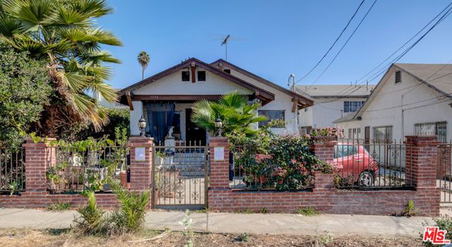 1534 N Mariposa Avenue, Los Angeles, CA 90027