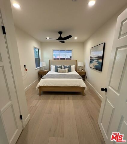 1534 N Mariposa Avenue, Los Angeles, CA 90027