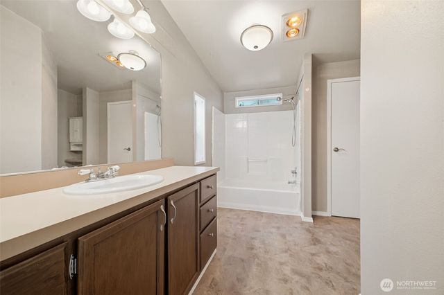 5701 NE St Johns Road #21, Vancouver, WA 98661