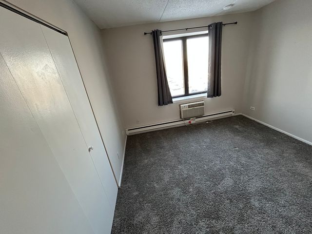 9731 N Fox Glen Drive 5C, Niles, IL 60714