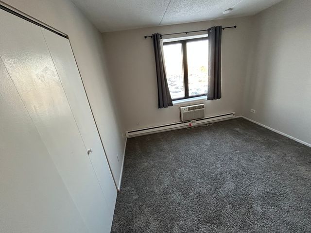 9731 N Fox Glen Drive 5C, Niles, IL 60714