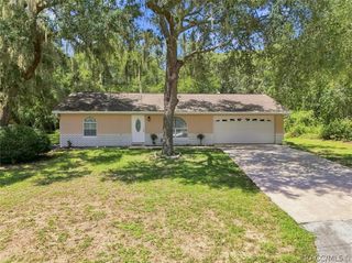 972 N Charles Avenue, Inverness, FL 34453