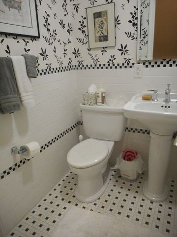 922 Beacon Street 13, Boston, MA 02215