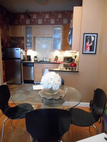 922 Beacon Street 13, Boston, MA 02215