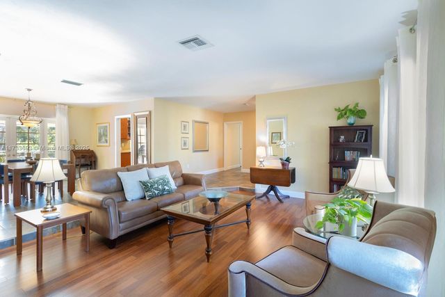 7420 SW 145th Ter, Palmetto Bay, FL 33158