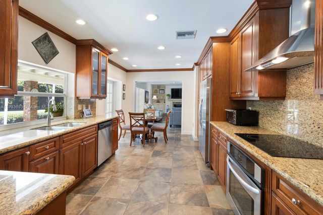 7420 SW 145th Ter, Palmetto Bay, FL 33158