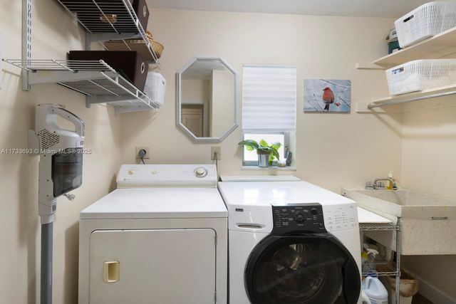 7420 SW 145th Ter, Palmetto Bay, FL 33158