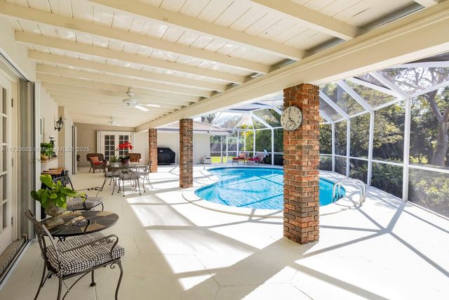 7420 SW 145th Ter, Palmetto Bay, FL 33158