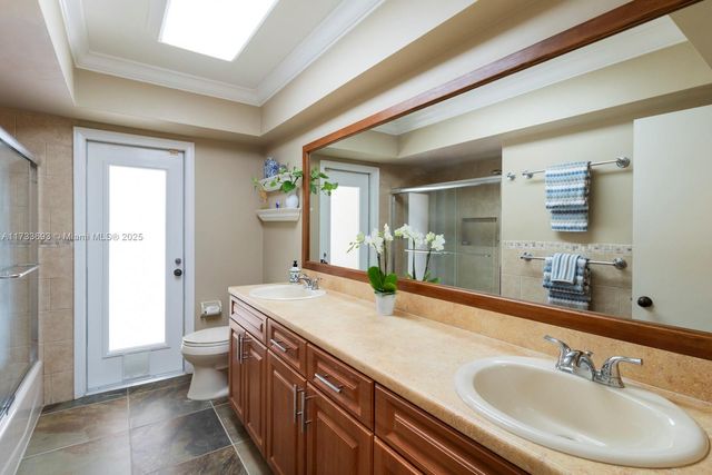 7420 SW 145th Ter, Palmetto Bay, FL 33158