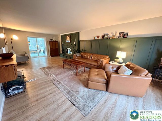 375 Georgetown Road, Lower Nazareth Twp, PA 18064