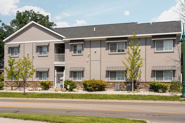 619 E Eighth Street, Traverse City, MI 49686