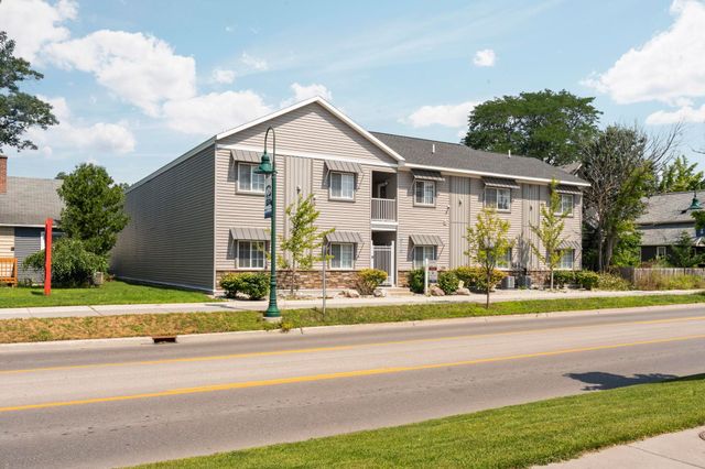 619 E Eighth Street, Traverse City, MI 49686