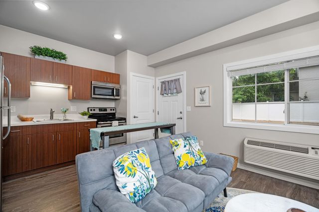 619 E Eighth Street, Traverse City, MI 49686