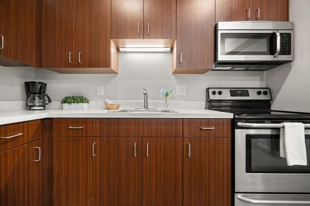 619 E Eighth Street, Traverse City, MI 49686