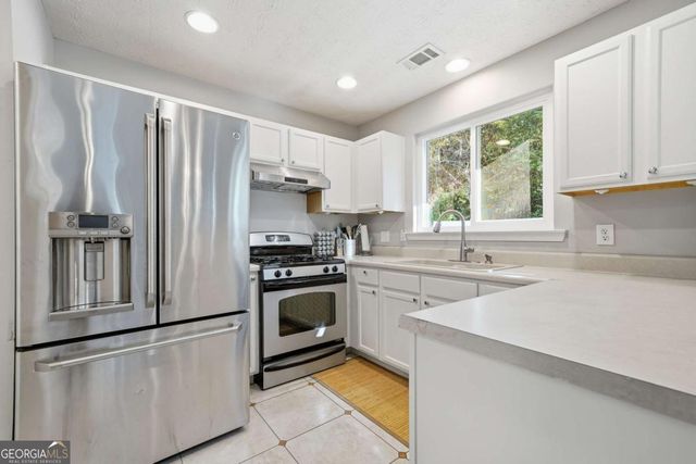 279 Hiawassee Drive, Woodstock, GA 30188