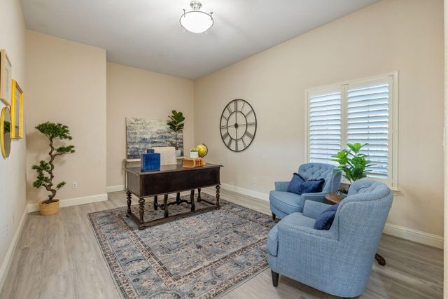 239 N Preston Street, Visalia, CA 93291