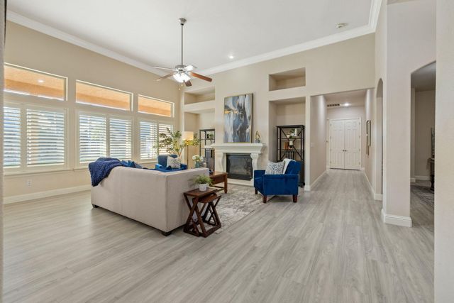 239 N Preston Street, Visalia, CA 93291