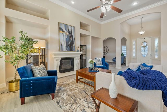 239 N Preston Street, Visalia, CA 93291