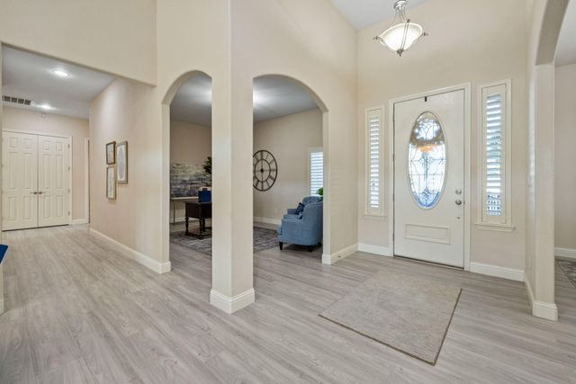 239 N Preston Street, Visalia, CA 93291