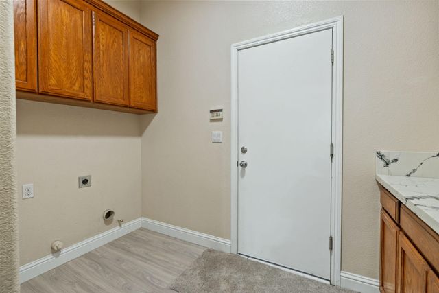 239 N Preston Street, Visalia, CA 93291