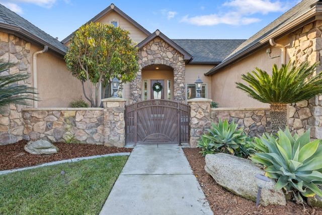 239 N Preston Street, Visalia, CA 93291