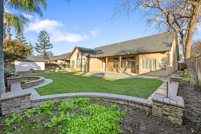 239 N Preston Street, Visalia, CA 93291