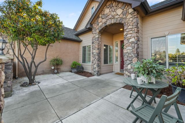 239 N Preston Street, Visalia, CA 93291