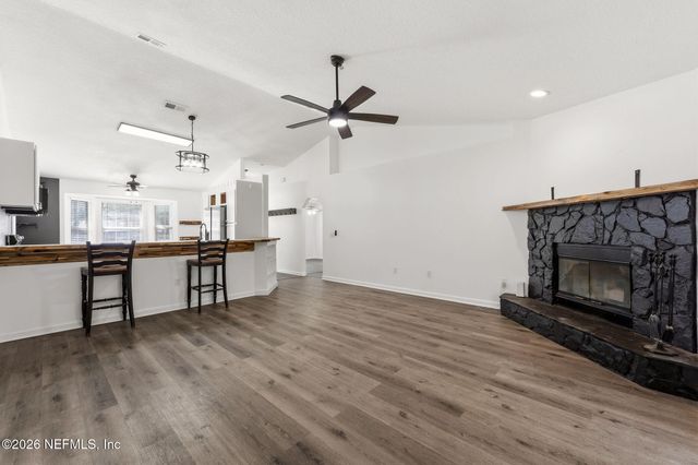 2720 E FENNEL Court, Middleburg, FL 32068