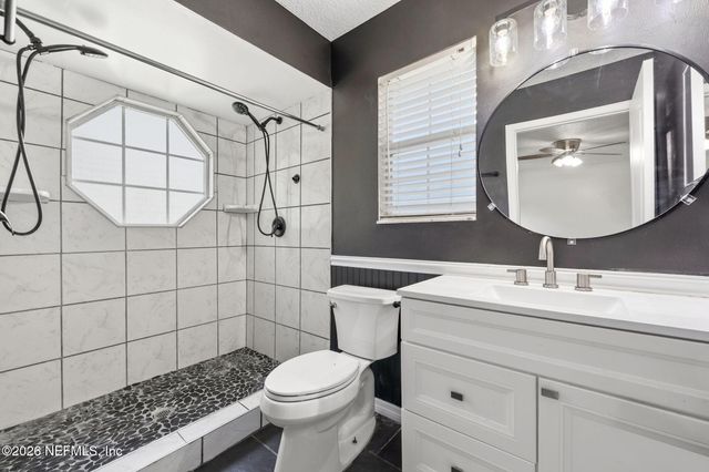 2720 E FENNEL Court, Middleburg, FL 32068