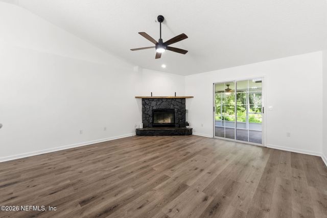 2720 E FENNEL Court, Middleburg, FL 32068