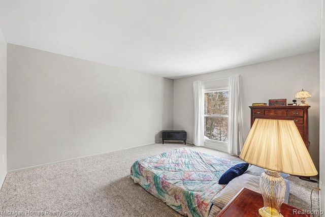 1437 Lantern Lane, Rochester Hills, MI 48306