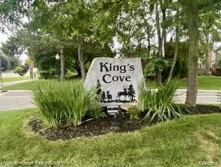 1437 Lantern Lane, Rochester Hills, MI 48306