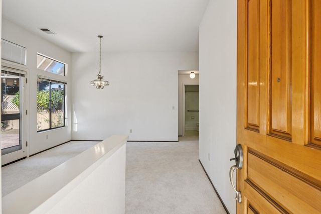 7577 7577 Portree DR, San Jose, CA 95135