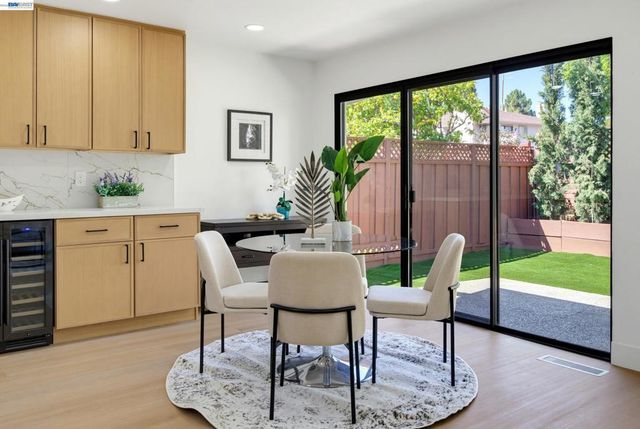 1487 Fry Ln, Hayward, CA 94545