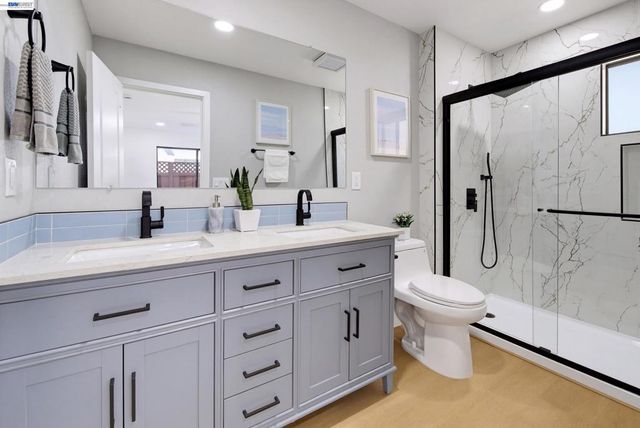 1487 Fry Ln, Hayward, CA 94545