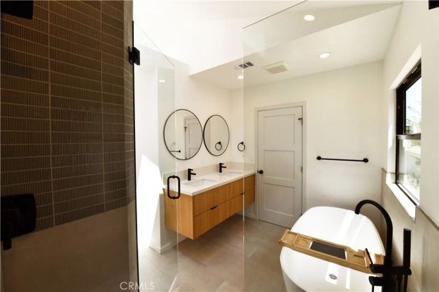 292 Granada, Long Beach, CA 90803