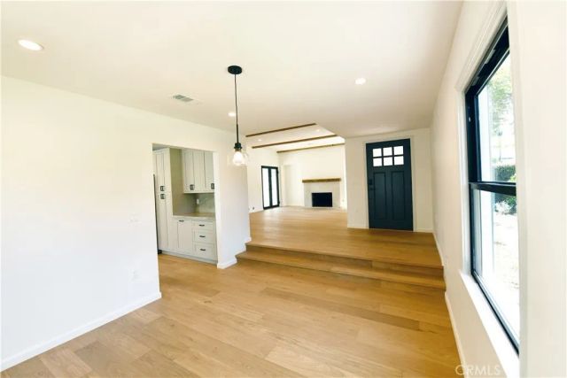292 Granada, Long Beach, CA 90803