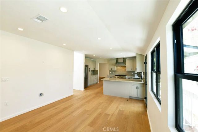 292 Granada, Long Beach, CA 90803