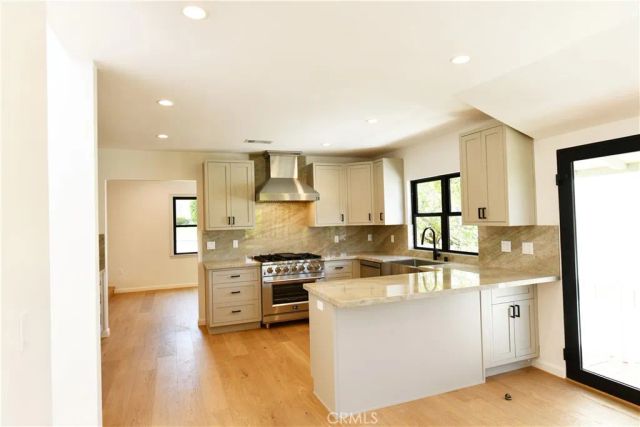 292 Granada, Long Beach, CA 90803