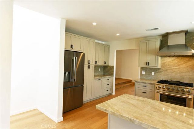 292 Granada, Long Beach, CA 90803