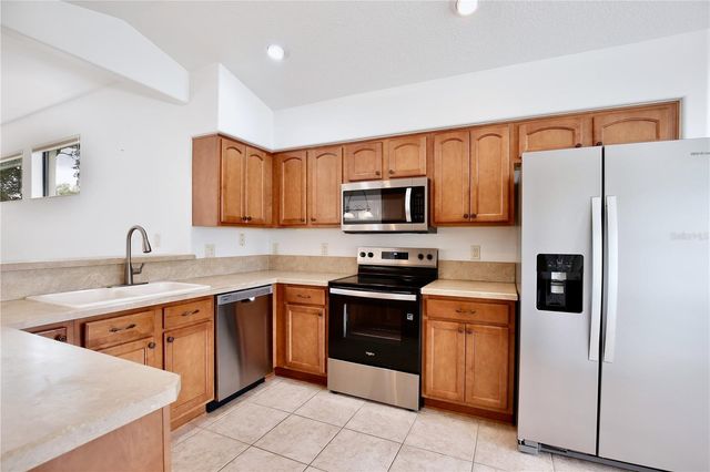 27210 STONEY BROOK DRIVE, Leesburg, FL 34748