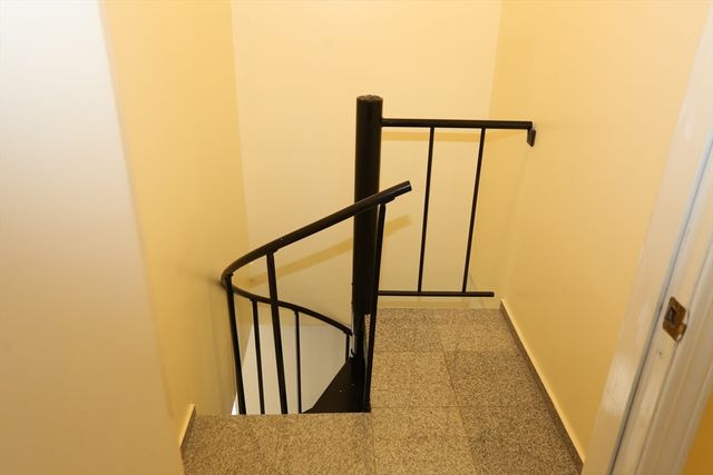 1 Piper Rd, Lexington, MA 02421