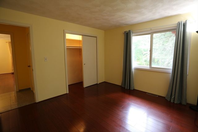 1 Piper Rd, Lexington, MA 02421