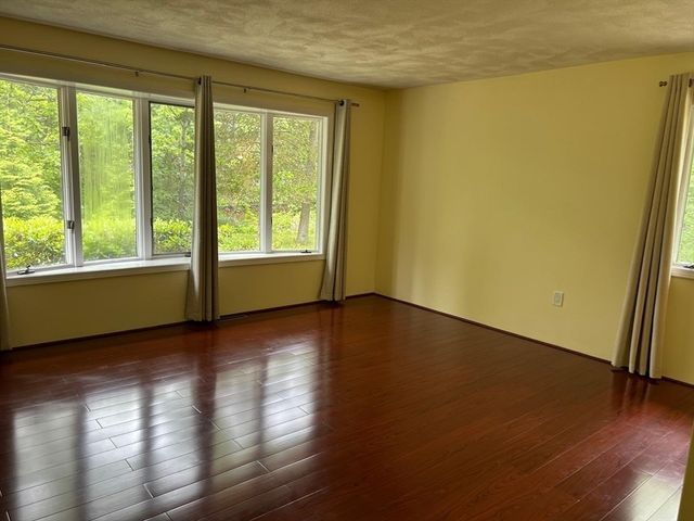 1 Piper Rd, Lexington, MA 02421