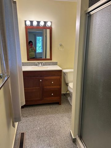 1 Piper Rd, Lexington, MA 02421