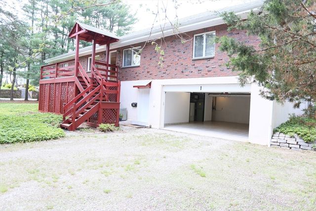 1 Piper Rd, Lexington, MA 02421