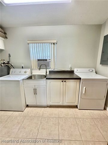 3350 Lakeview Drive, Sebring, FL 33870