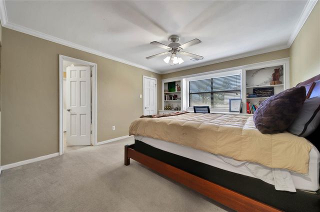 248 Bryn Mawr Circle, Hunters Creek Village, TX 77024