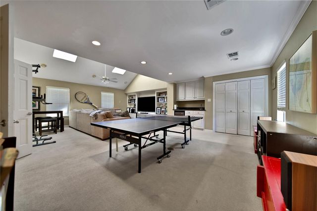 248 Bryn Mawr Circle, Hunters Creek Village, TX 77024